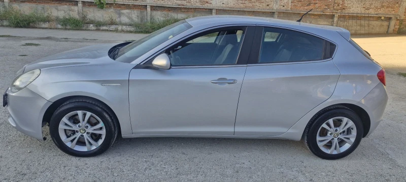 Alfa Romeo Giulietta 2.0JTD 170hp, снимка 4 - Автомобили и джипове - 51526616