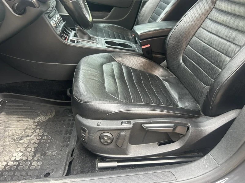 VW Passat, снимка 7 - Автомобили и джипове - 52269669