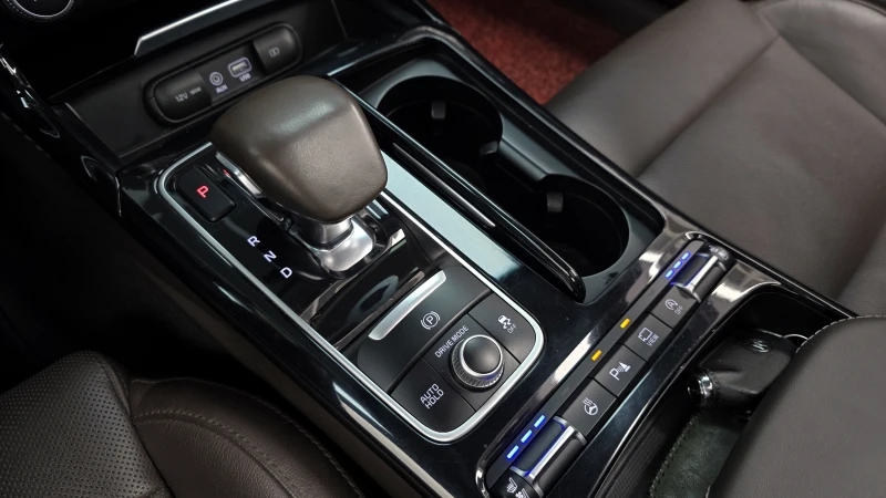 Kia Stinger 2.0T AWD PLATINUM autogeorge.com, снимка 9 - Автомобили и джипове - 52079589