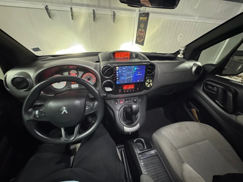 Peugeot Partner Tepee, снимка 9 - Автомобили и джипове - 52346887