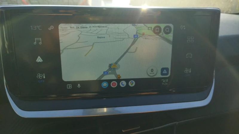 Peugeot 208 MHEV Швейцария, снимка 17 - Автомобили и джипове - 52238977