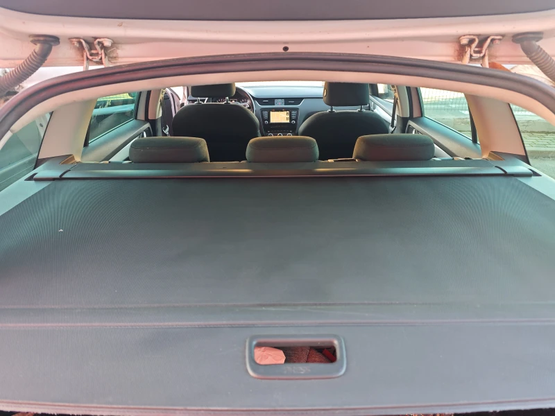 Skoda Octavia, снимка 10 - Автомобили и джипове - 52303678
