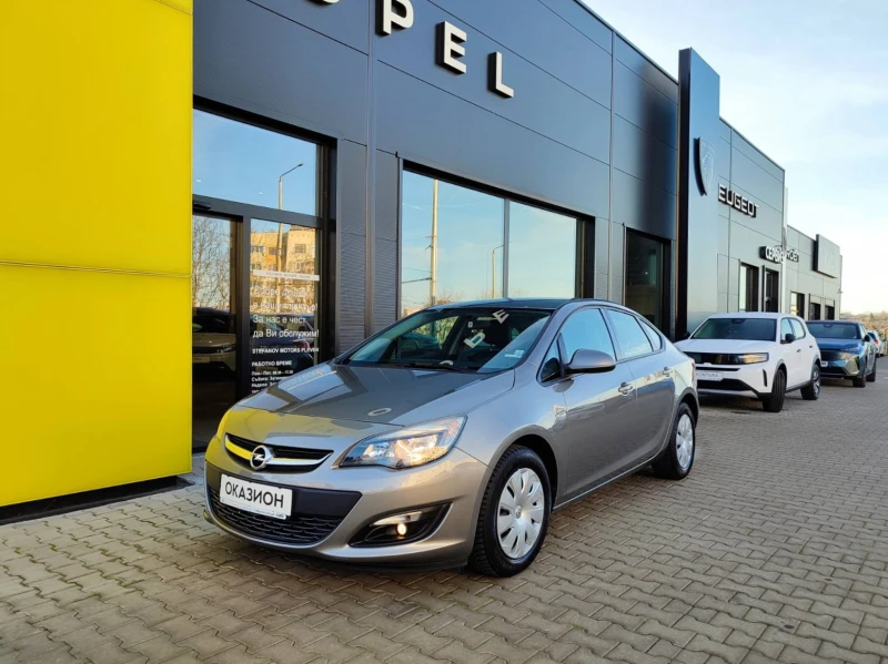 Opel Astra Enjoy 1.6 (116hp) MT5, снимка 3 - Автомобили и джипове - 52772677
