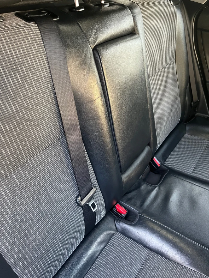 Toyota Auris, снимка 5 - Автомобили и джипове - 52972295