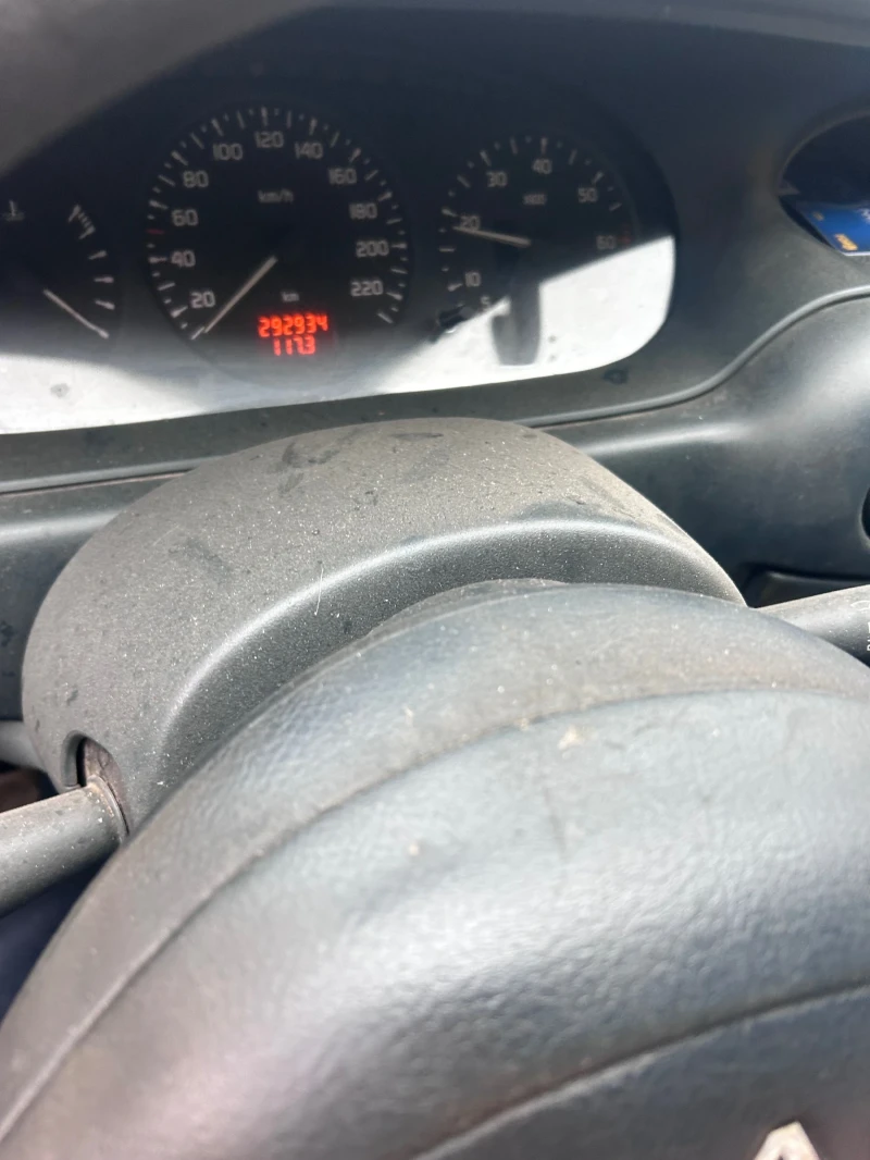 Renault Megane, снимка 5 - Автомобили и джипове - 53058179