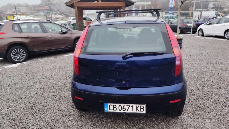 Fiat Punto 1.2 i климатик, снимка 4 - Автомобили и джипове - 53201568