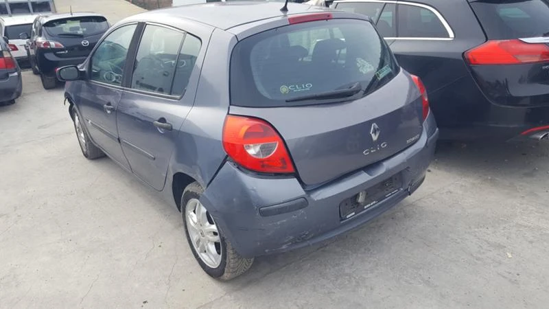 Renault Clio 1.2i 1.5DCI - 3броя, снимка 8 - Автомобили и джипове - 14463908