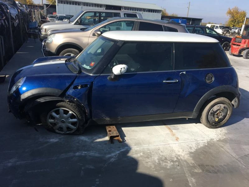 Mini One 1.6 - 90к.с, снимка 2 - Автомобили и джипове - 27025574