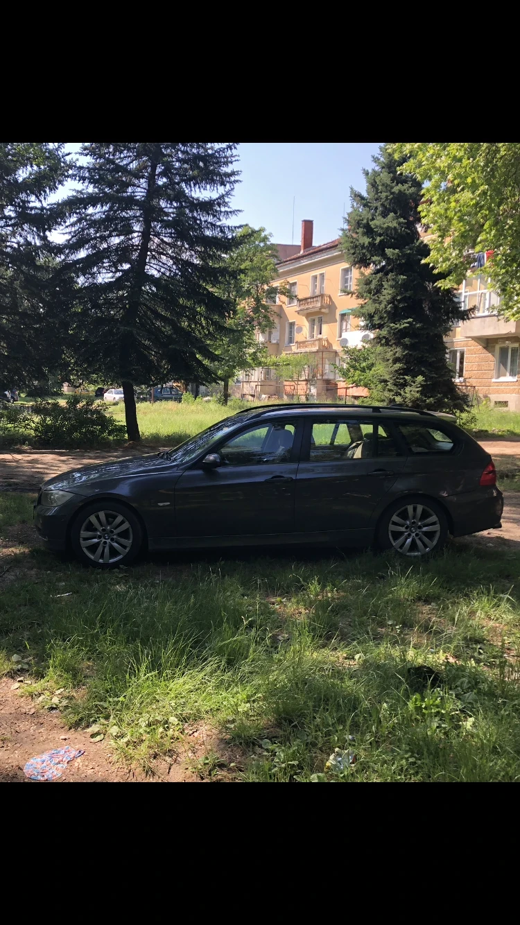 BMW 320, снимка 2 - Автомобили и джипове - 47679477