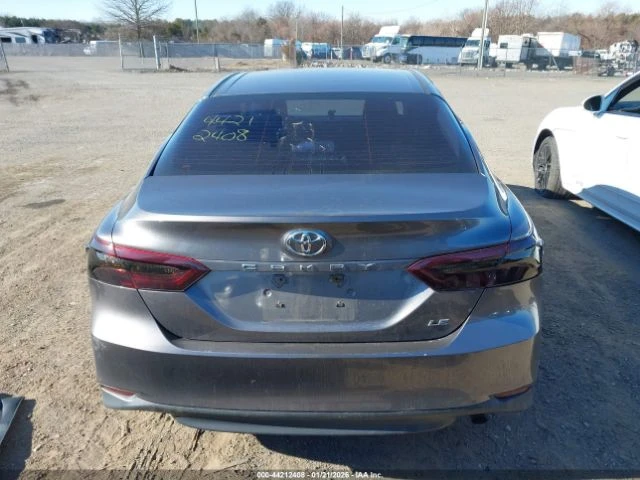 Toyota Camry LE, снимка 15 - Автомобили и джипове - 53246211