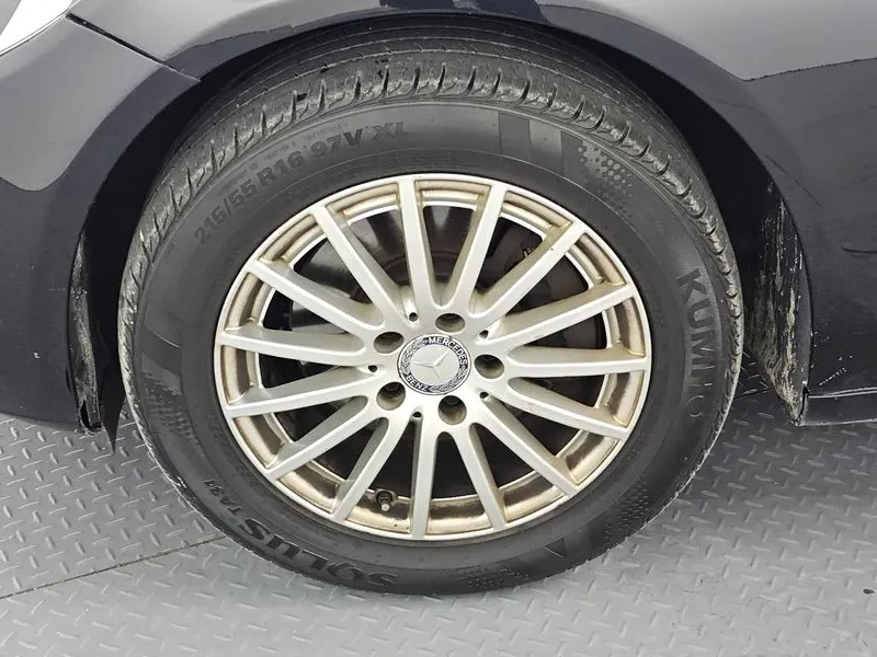 Mercedes-Benz C 200 2.0, снимка 5 - Автомобили и джипове - 54278007