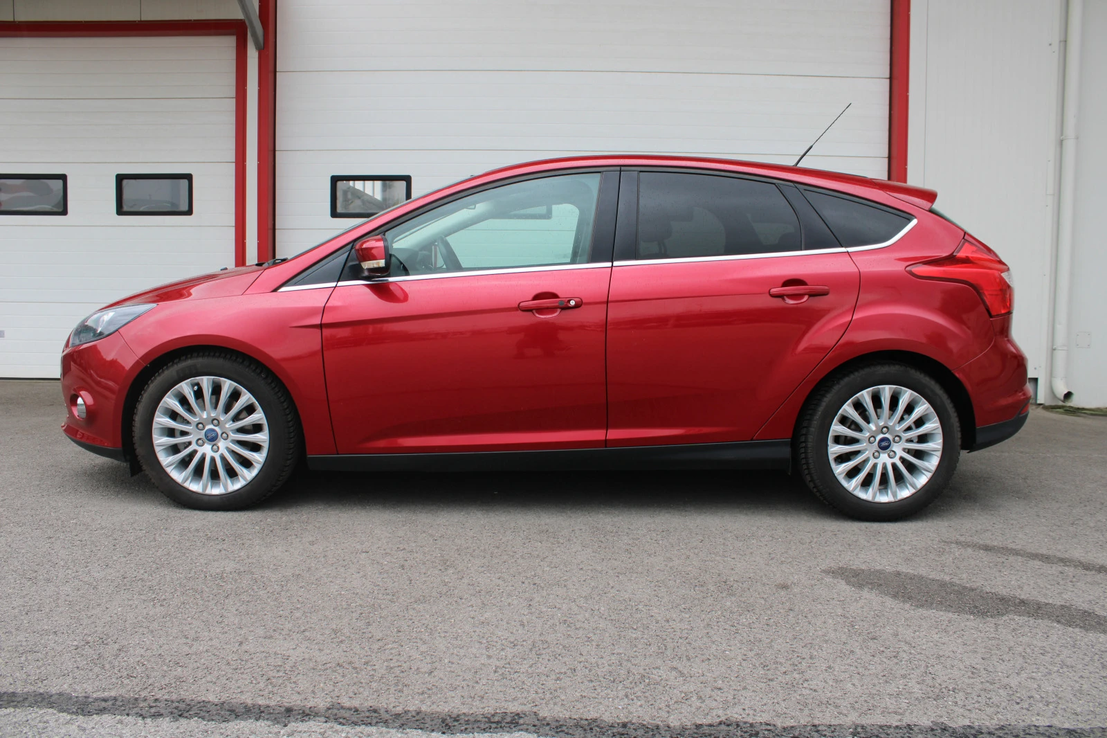 Ford Focus 1.6i - изображение 8