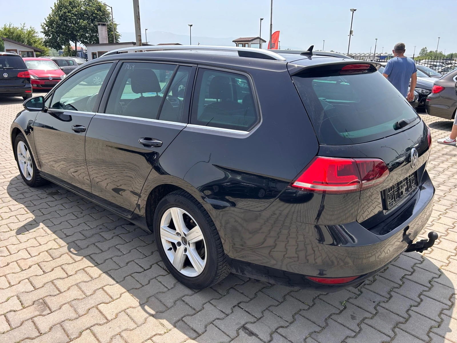 VW Golf 1.6TDI AVTOMAT/NAVI/KOJA EURO 6 ЛИЗИНГ - изображение 8