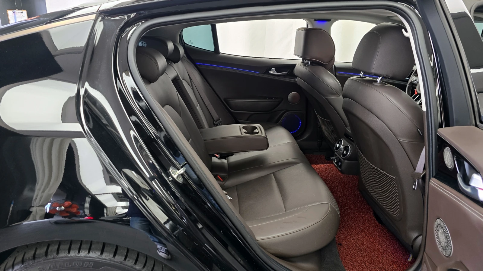 Kia Stinger 2.0T AWD PLATINUM | Mobile.bg   12