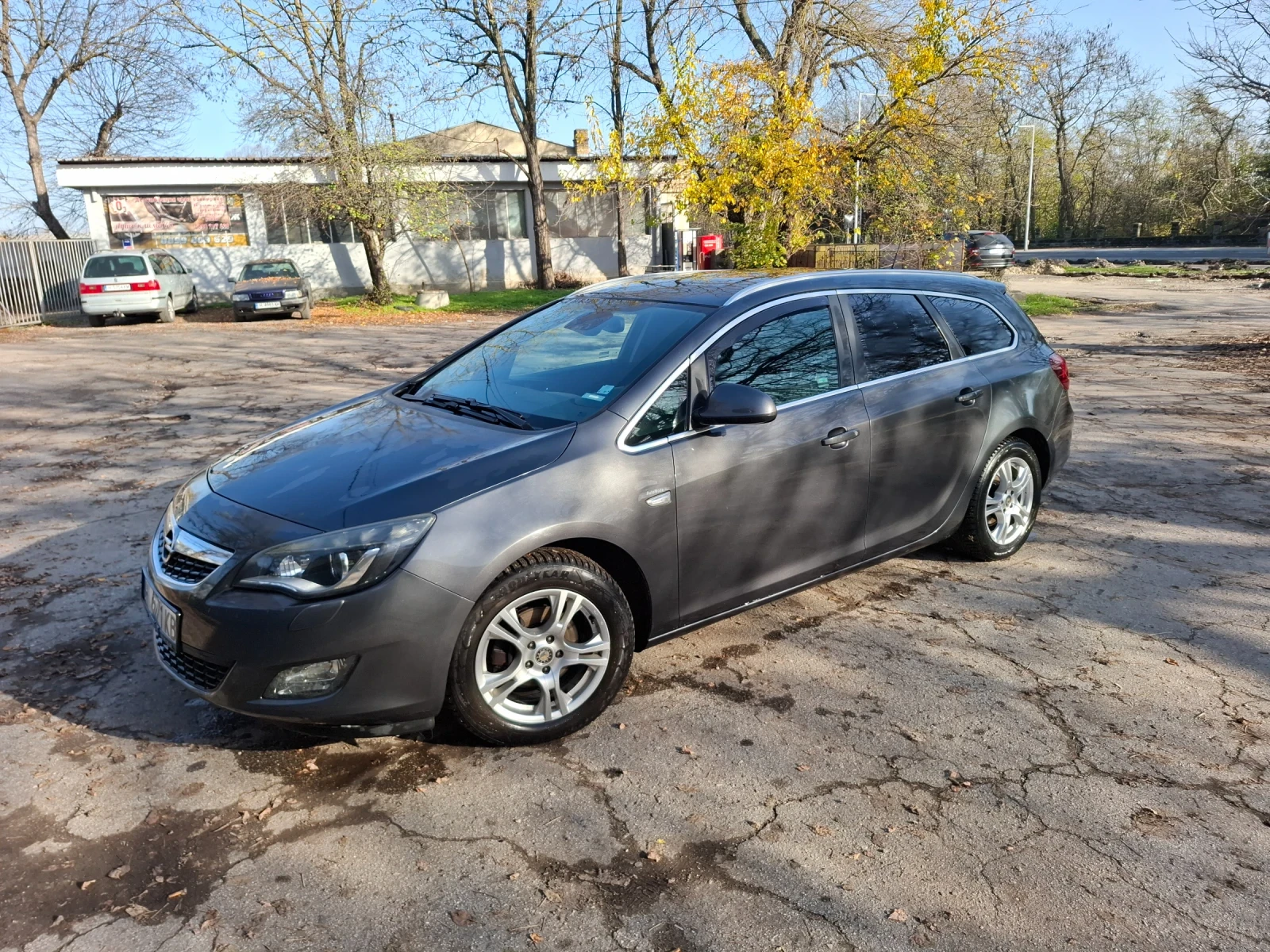 Opel Astra Astra J SPORTS TOURER 1.6i, 115 к.с. - изображение 2