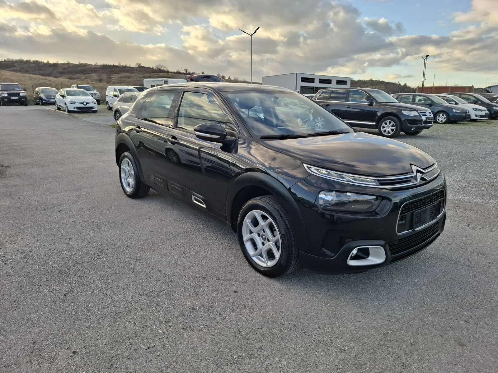 Citroen C4 Cactus 1, 6 HDI-Euro 6-151000km. - изображение 2