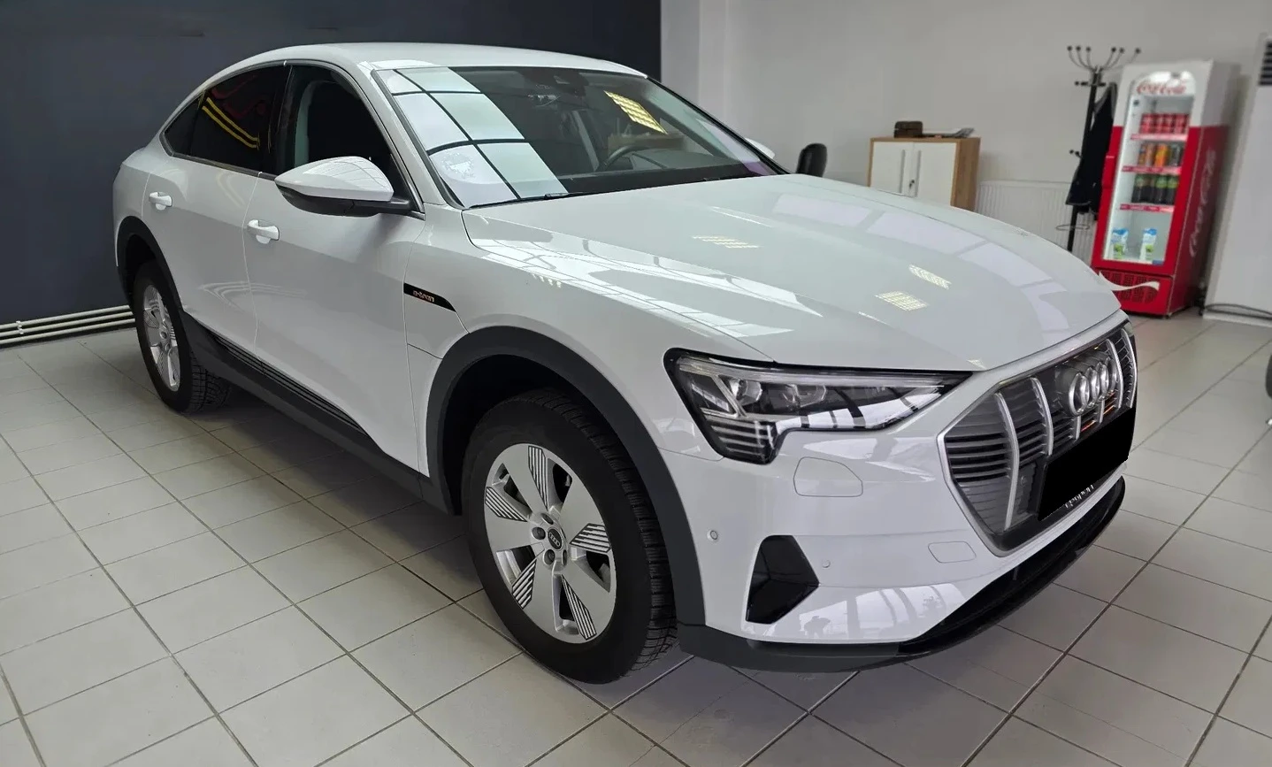 Audi E-Tron 50 Quattro Sportback, снимка 3 - Автомобили и джипове - 54139561