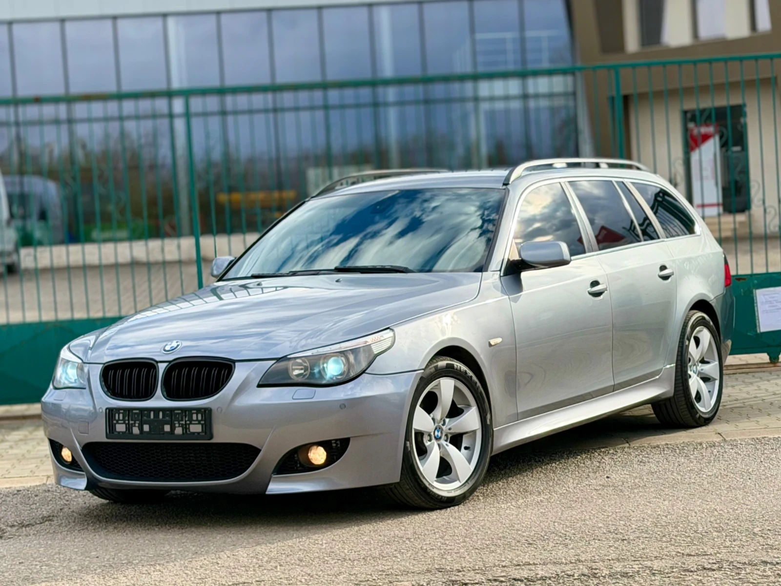 BMW 525 2.5d~M-PAKCET~АВТОМАТ~КОЖА~НАВИ