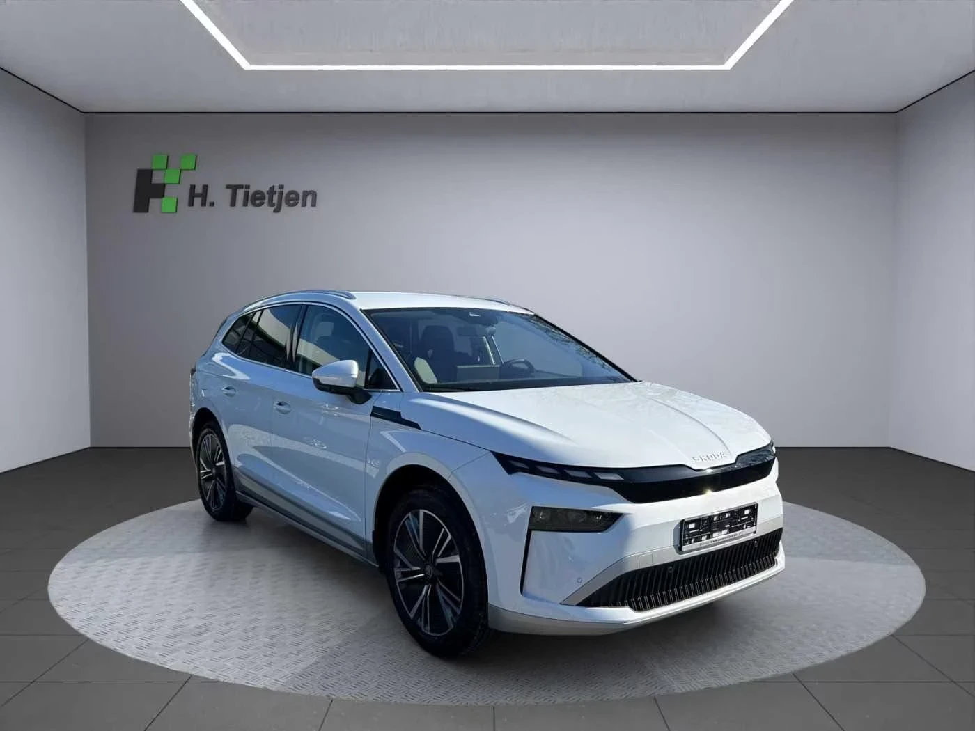 Skoda Enyaq 60 Facelift DISTRONIC Winter Package Blind Spot , снимка 4 - Автомобили и джипове - 54292600