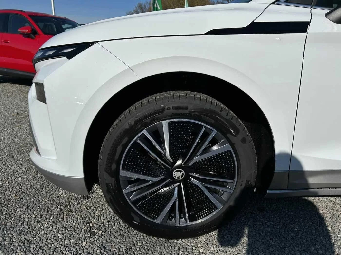 Skoda Enyaq 60 Facelift DISTRONIC Winter Package Blind Spot , снимка 6 - Автомобили и джипове - 54292600