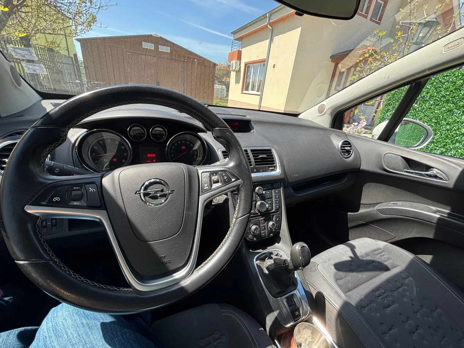 Opel Meriva, снимка 8 - Автомобили и джипове - 54341929