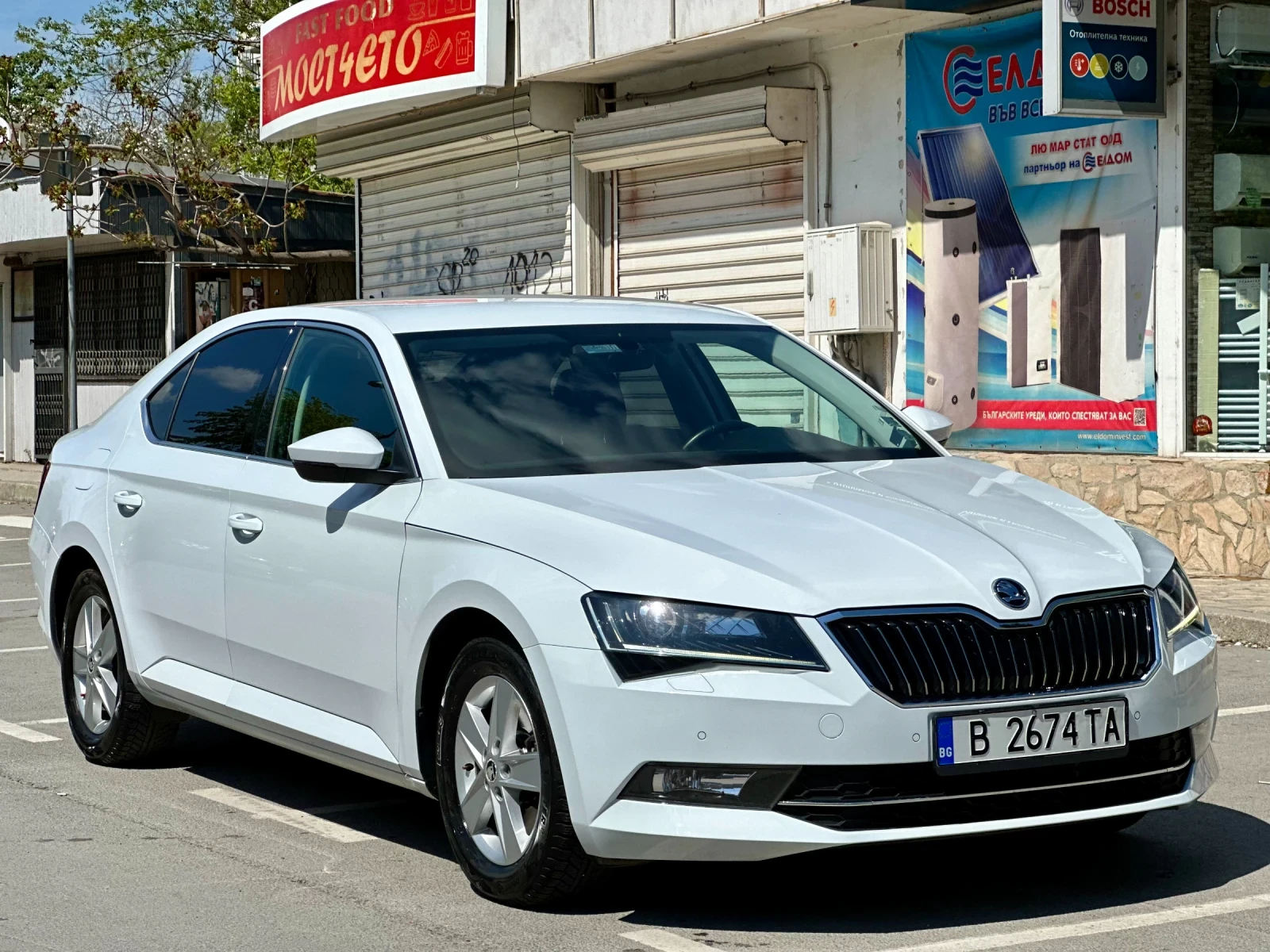 Skoda Superb, снимка 5 - Автомобили и джипове - 54655162