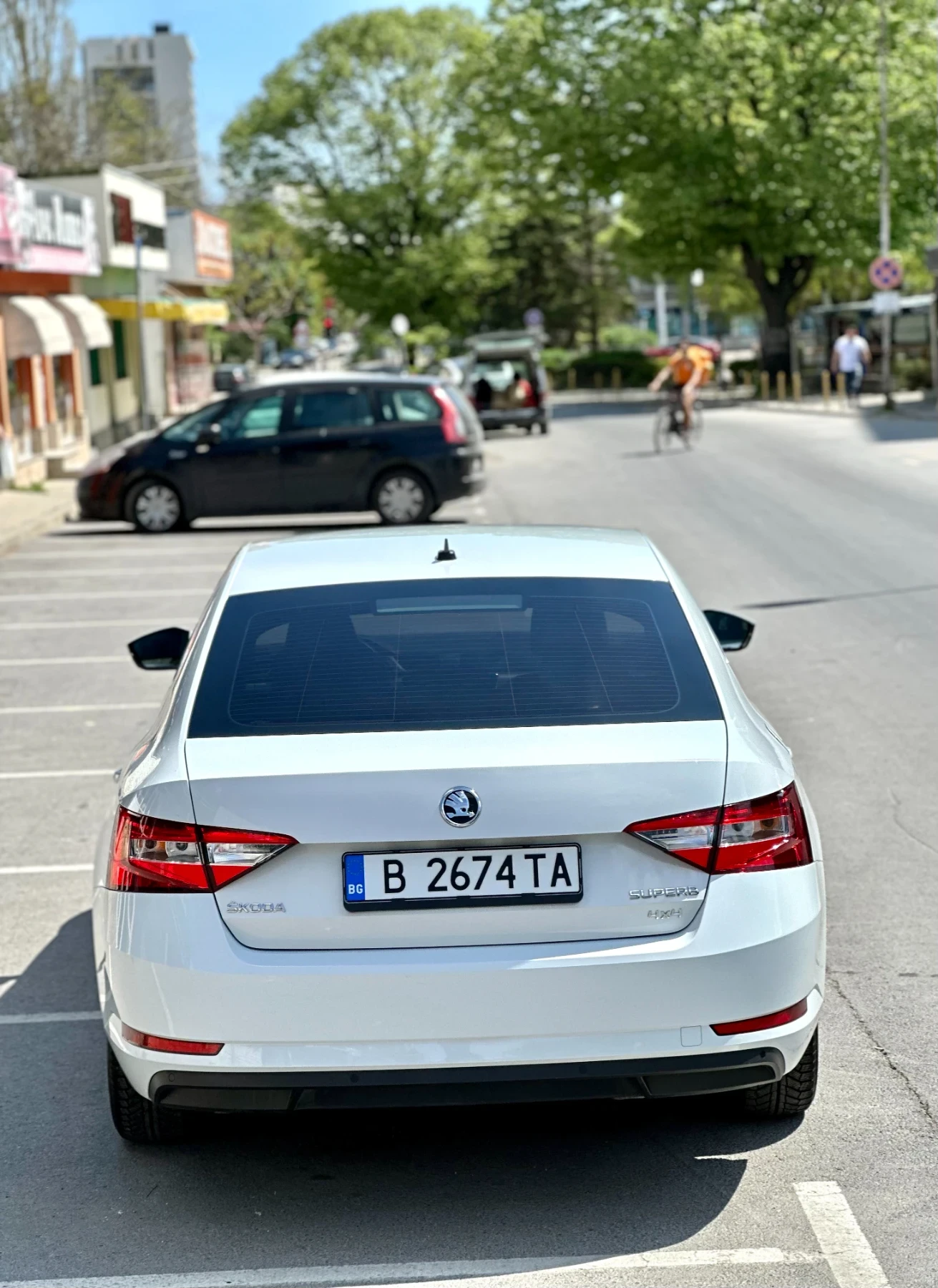 Skoda Superb, снимка 4 - Автомобили и джипове - 54655162