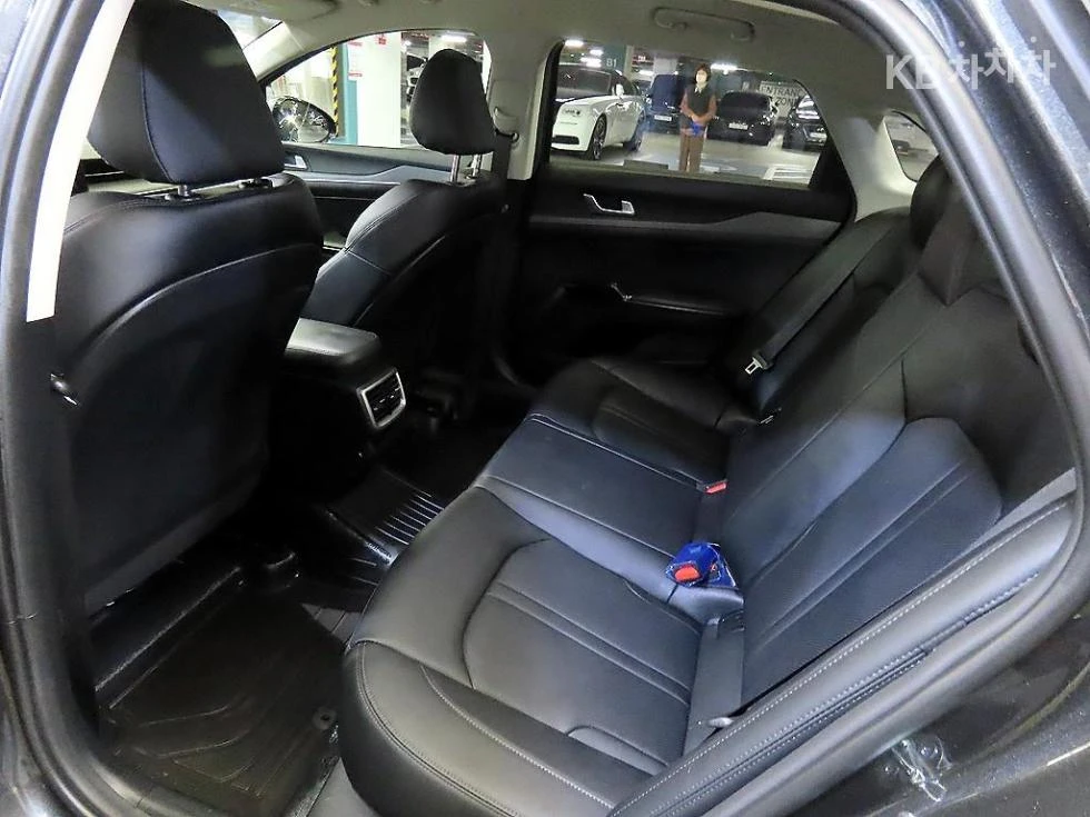 Kia K5, снимка 14 - Автомобили и джипове - 54840302