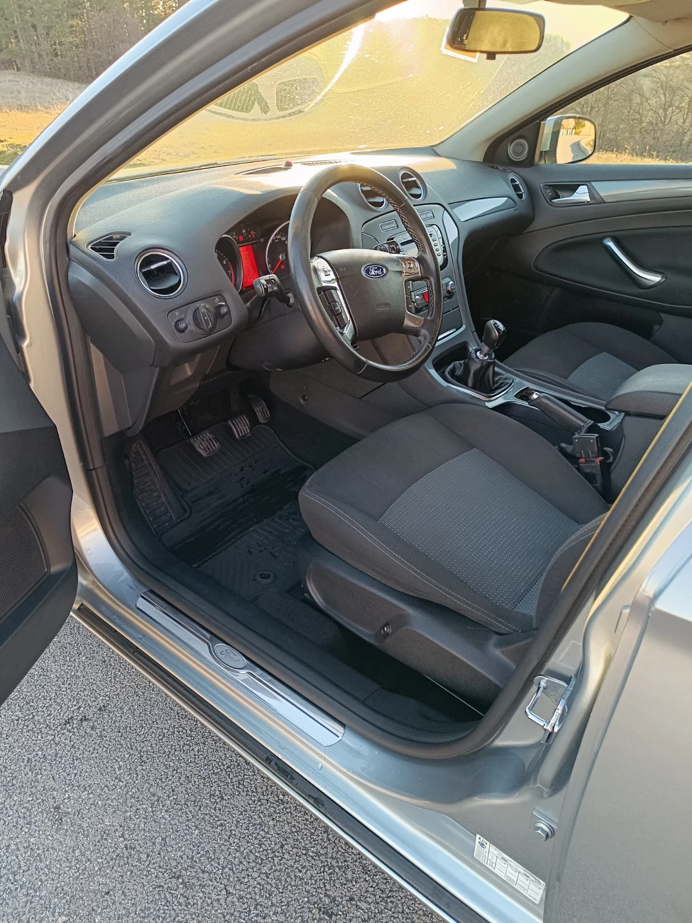 Ford Mondeo, снимка 9 - Автомобили и джипове - 54889154