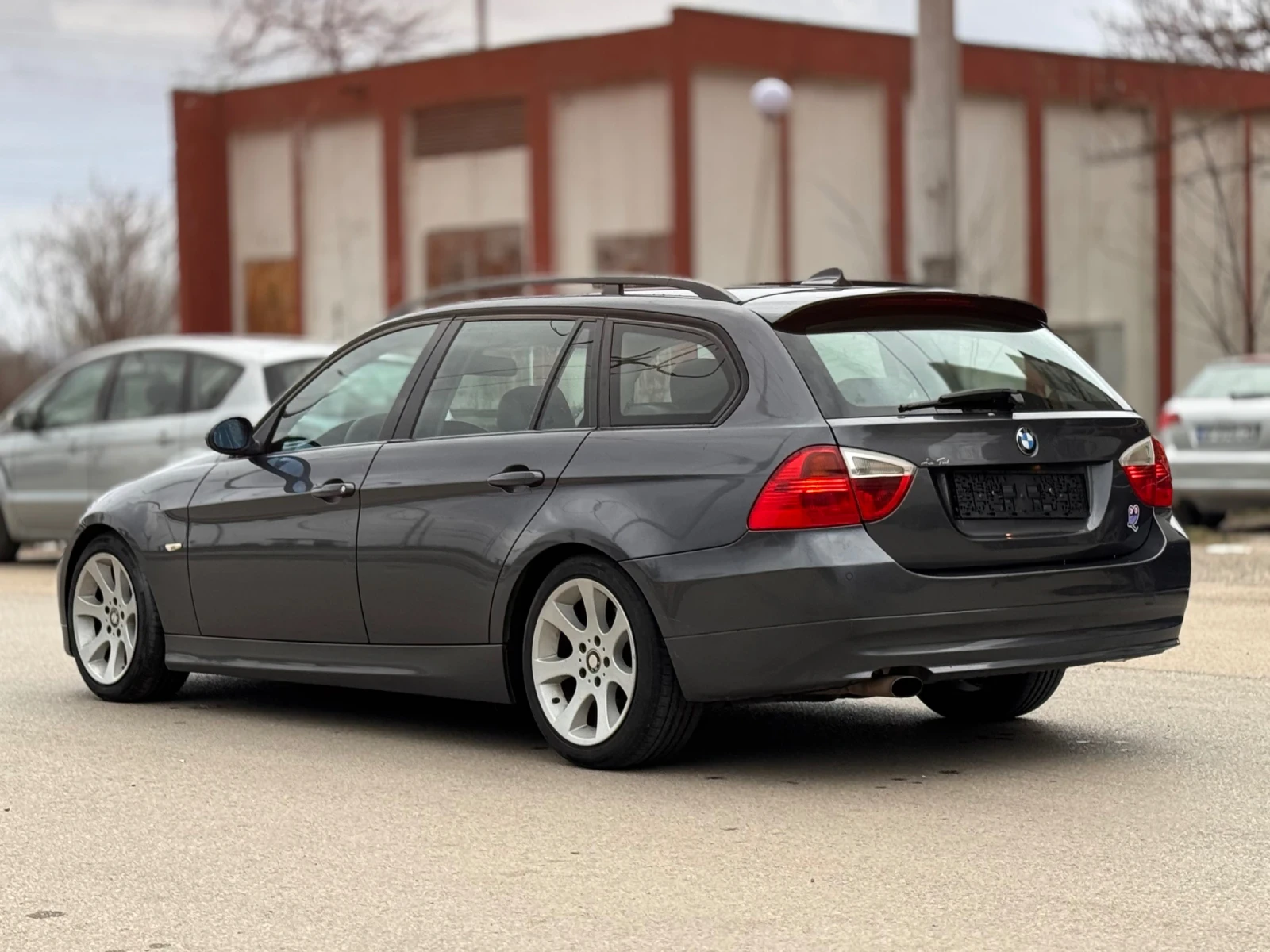 BMW 320 Мултиволан, ксенон, рекаро салон, навигация, снимка 6 - Автомобили и джипове - 55198913