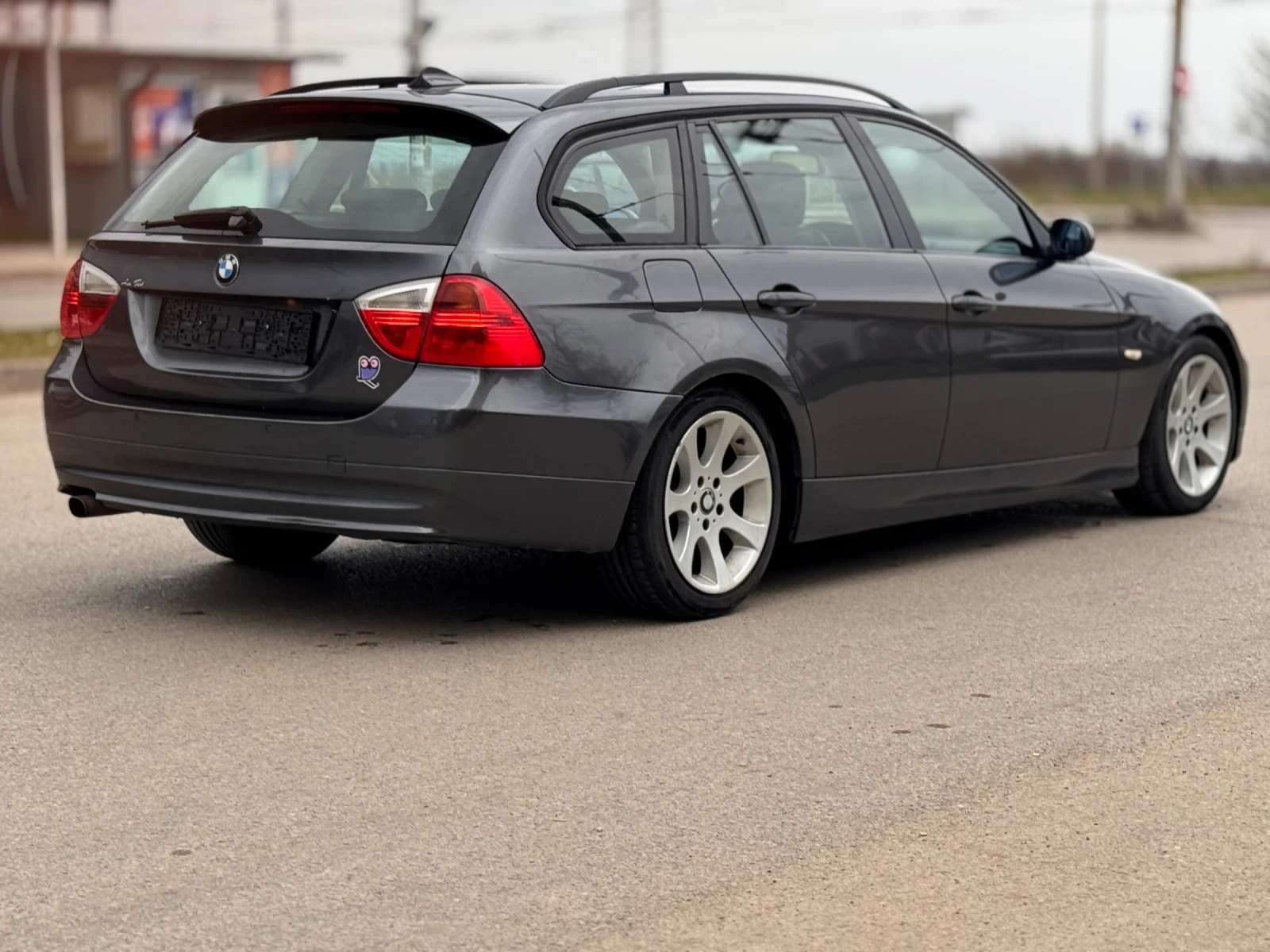 BMW 320 Мултиволан, ксенон, рекаро салон, навигация, снимка 8 - Автомобили и джипове - 55198913