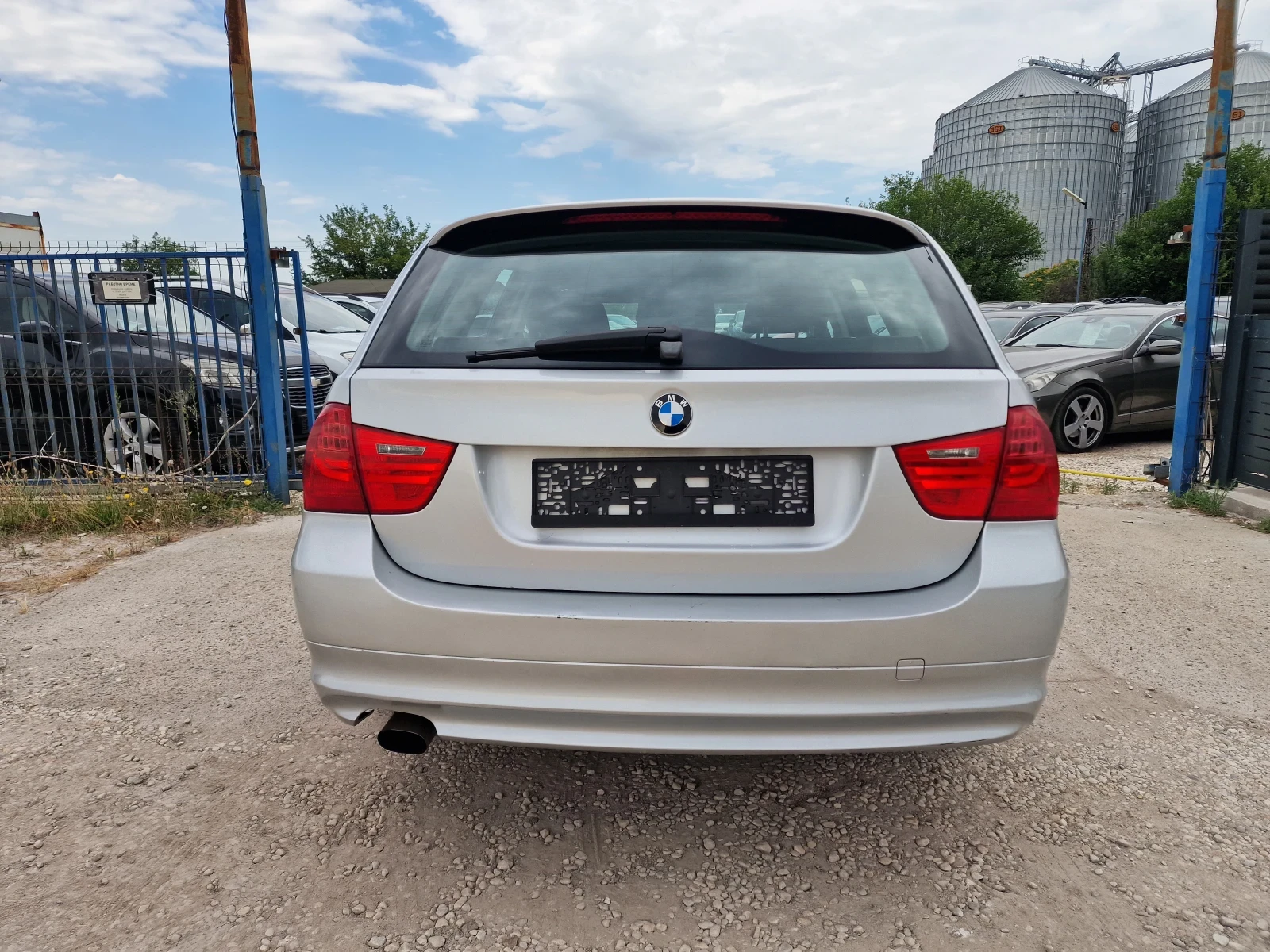 BMW 318 2.0D 143kc. FACE!, снимка 6 - Автомобили и джипове - 55252475