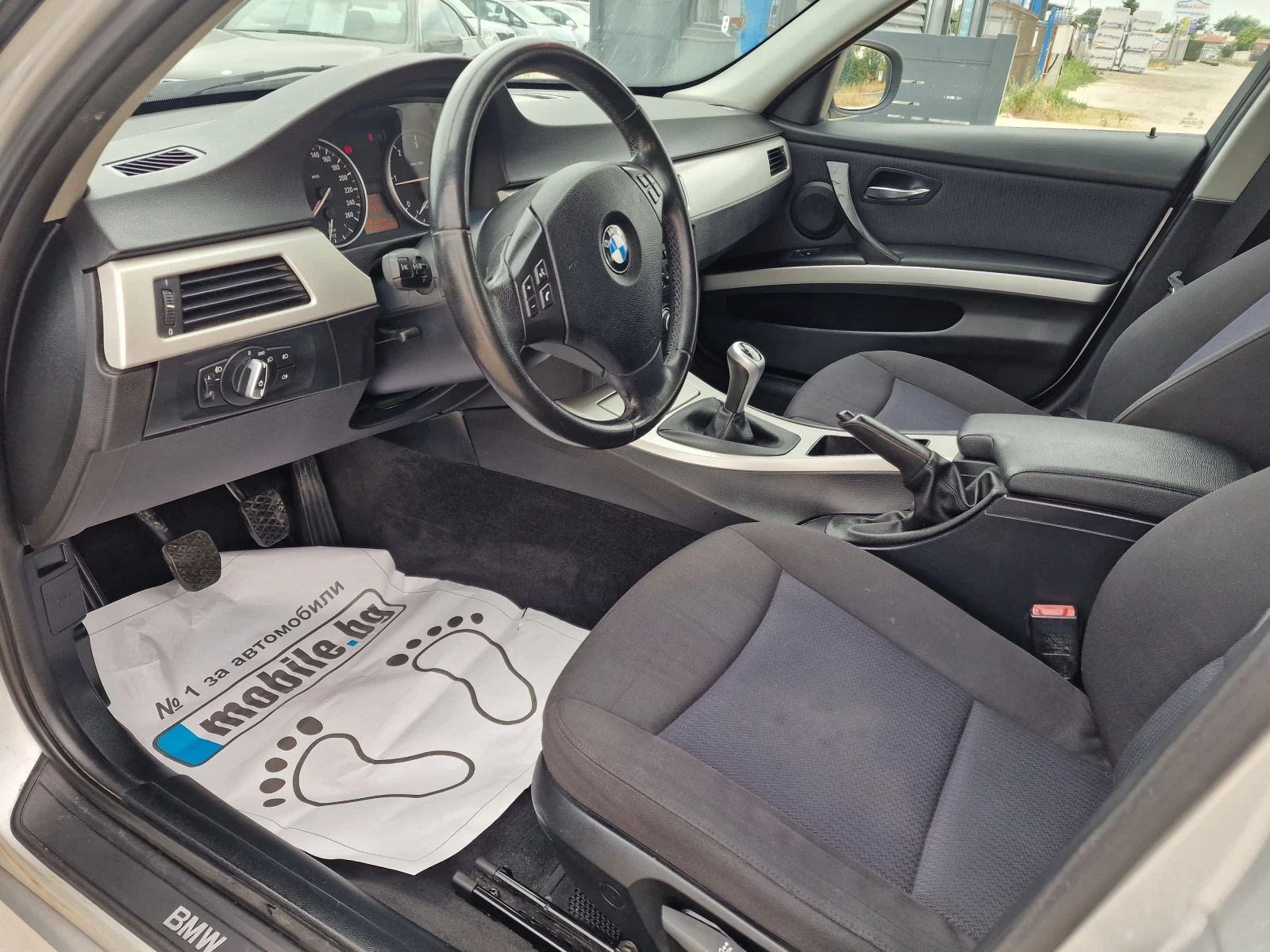 BMW 318 2.0D 143kc. FACE!, снимка 9 - Автомобили и джипове - 55252475