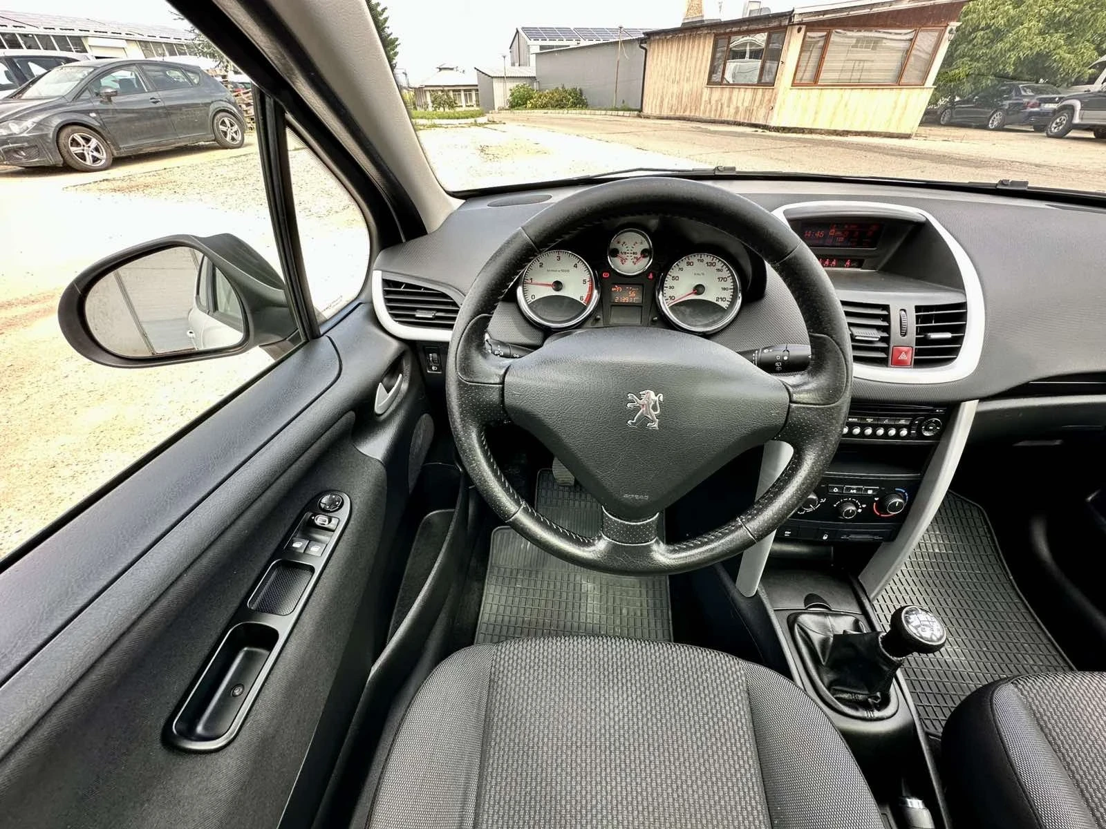 Peugeot 207 SW, снимка 10 - Автомобили и джипове - 55406146