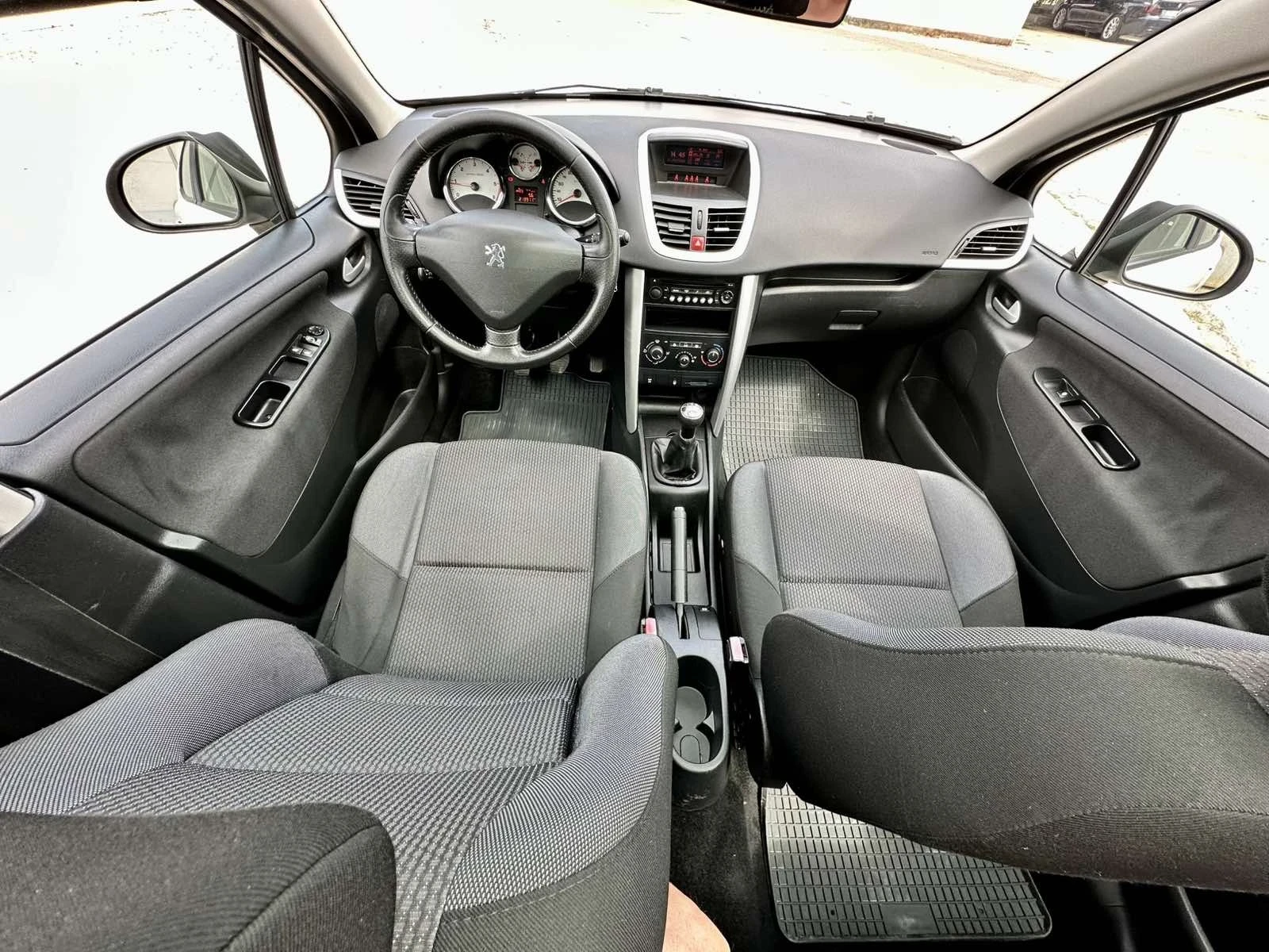 Peugeot 207 SW, снимка 9 - Автомобили и джипове - 55406146