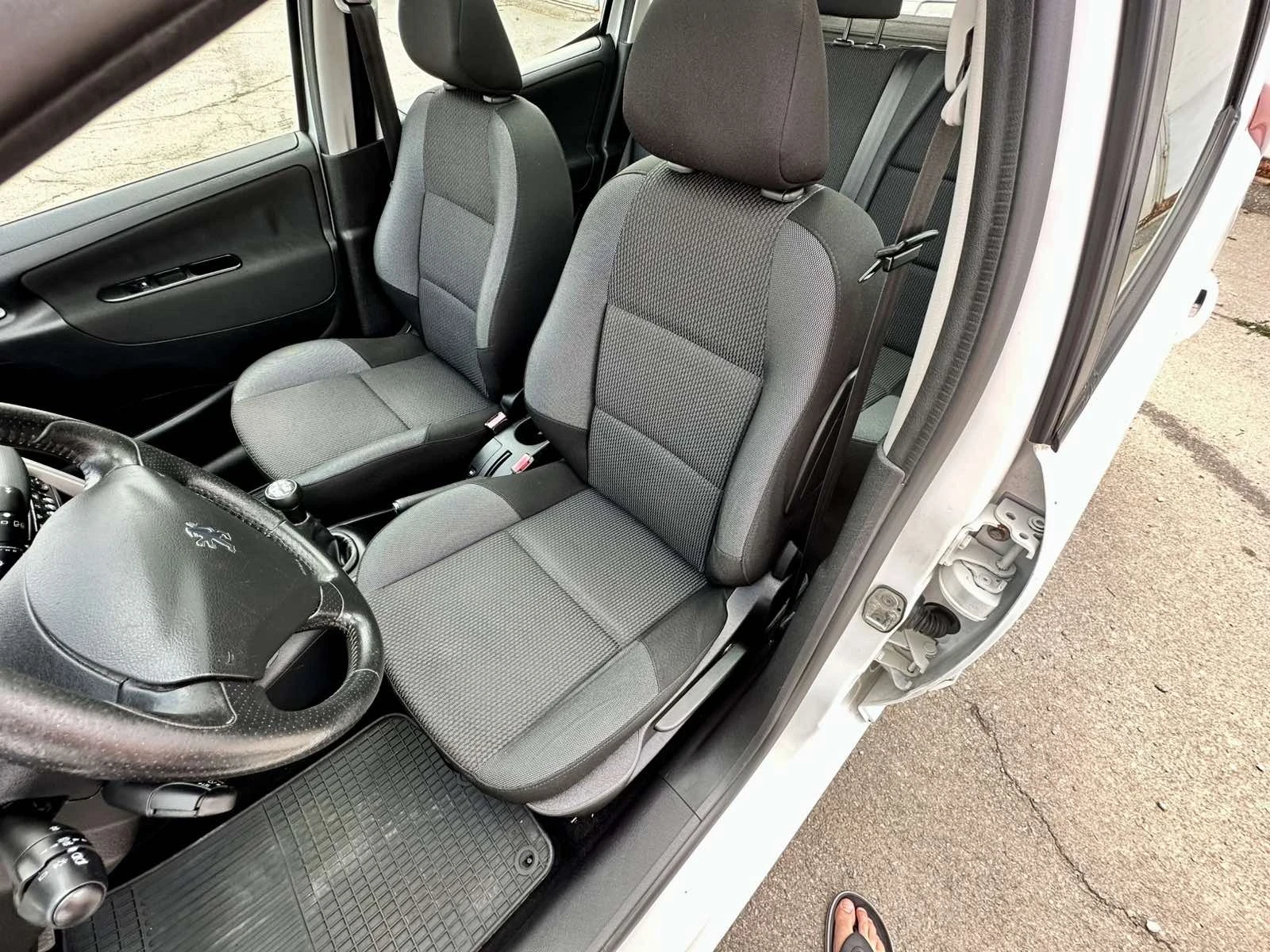 Peugeot 207 SW, снимка 17 - Автомобили и джипове - 55406146