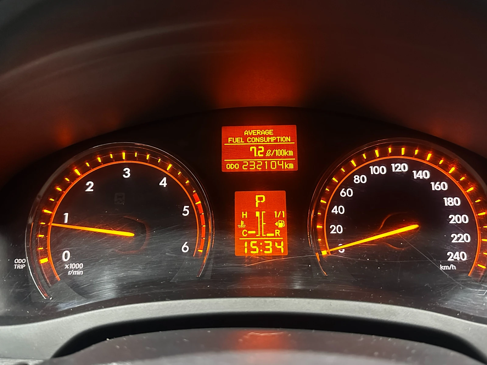 Toyota Avensis 2.2d 150 к.с., снимка 12 - Автомобили и джипове - 55625579