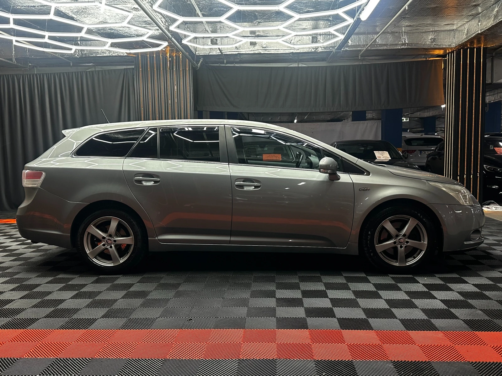 Toyota Avensis 2.2d 150 к.с., снимка 7 - Автомобили и джипове - 55625579