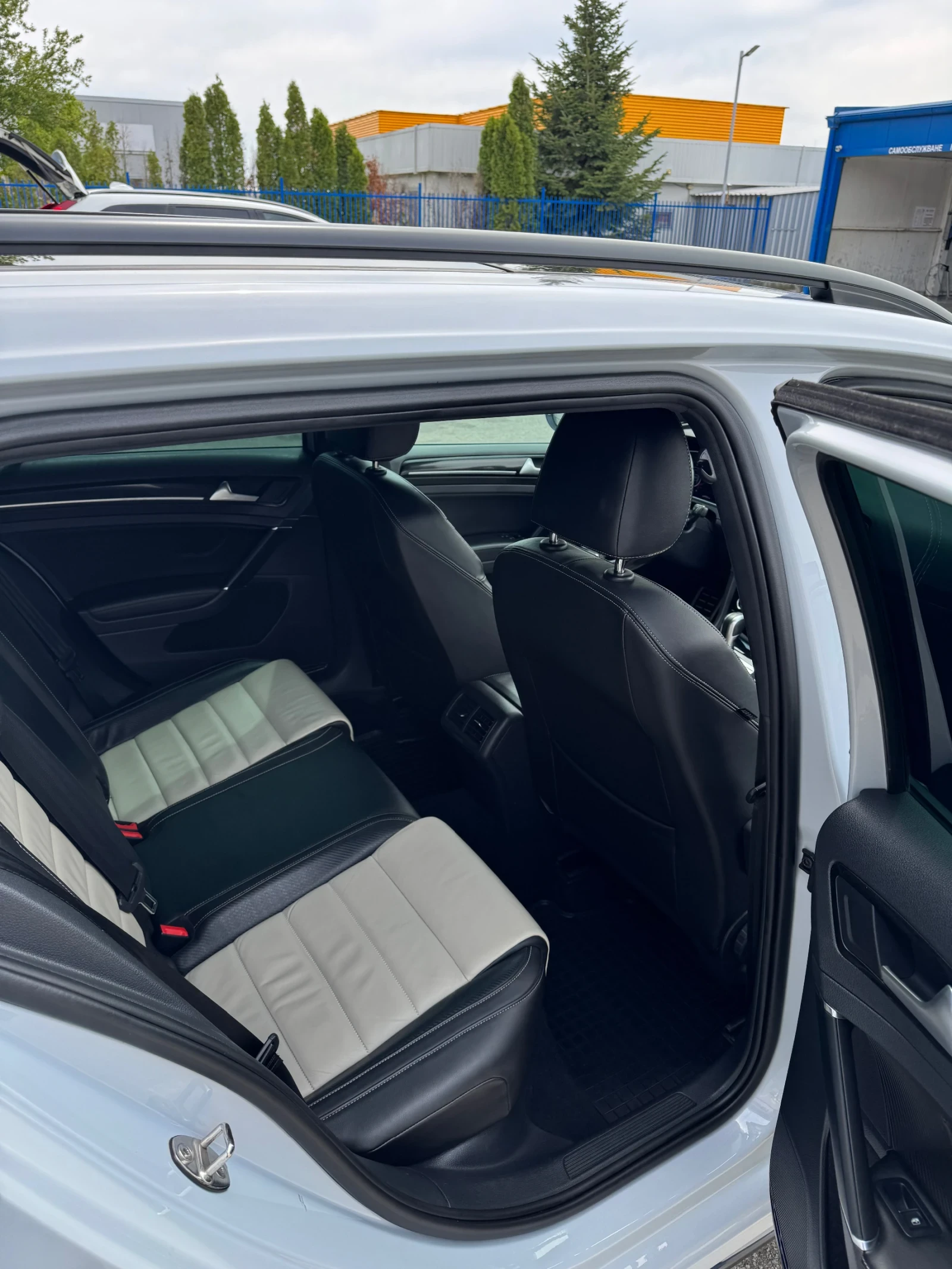 VW Golf Variant 7.5R, 2.0TSI, 4x4, DSG, 310hp, 420Nm, снимка 10 - Автомобили и джипове - 55858367