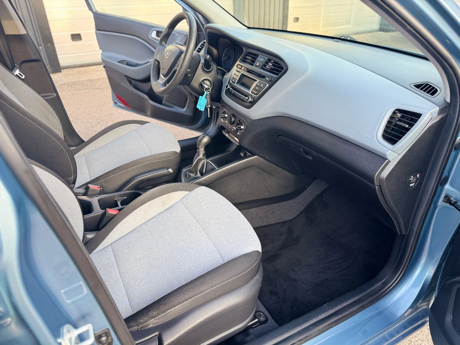 Hyundai I20 Life + , снимка 8 - Автомобили и джипове - 55875337