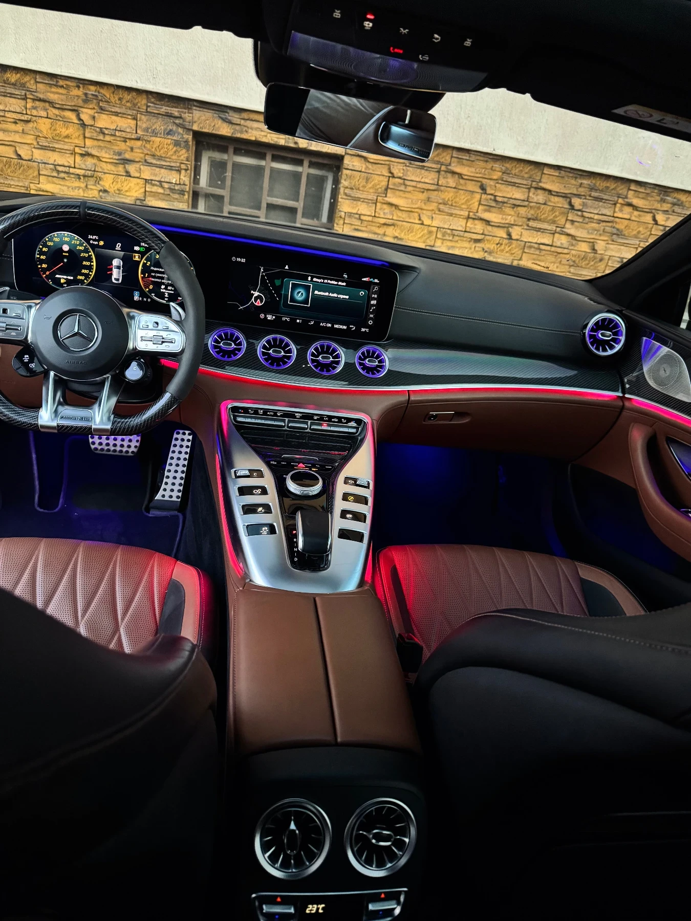 Mercedes-Benz AMG GT 63 S , снимка 8 - Автомобили и джипове - 56087081