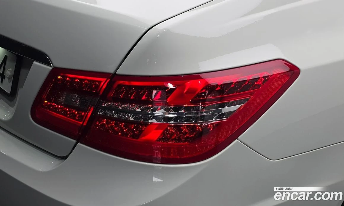 Mercedes-Benz E 350 E350 Coupe, снимка 8 - Автомобили и джипове - 56122898