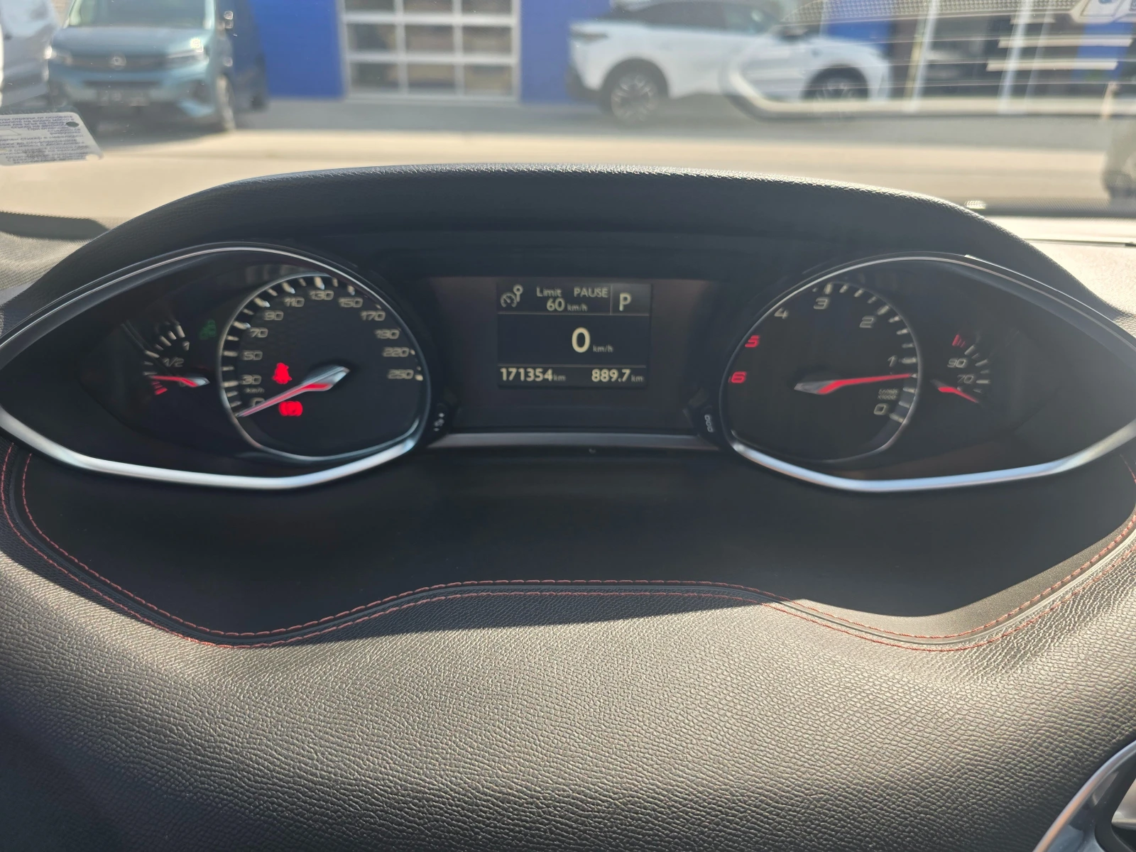 Peugeot 308 SW GT 2.0 e-HDI 180 EAT6 EURO6, снимка 10 - Автомобили и джипове - 56163797