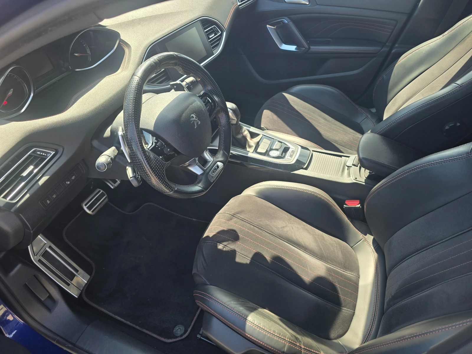 Peugeot 308 SW GT 2.0 e-HDI 180 EAT6 EURO6, снимка 13 - Автомобили и джипове - 56163797