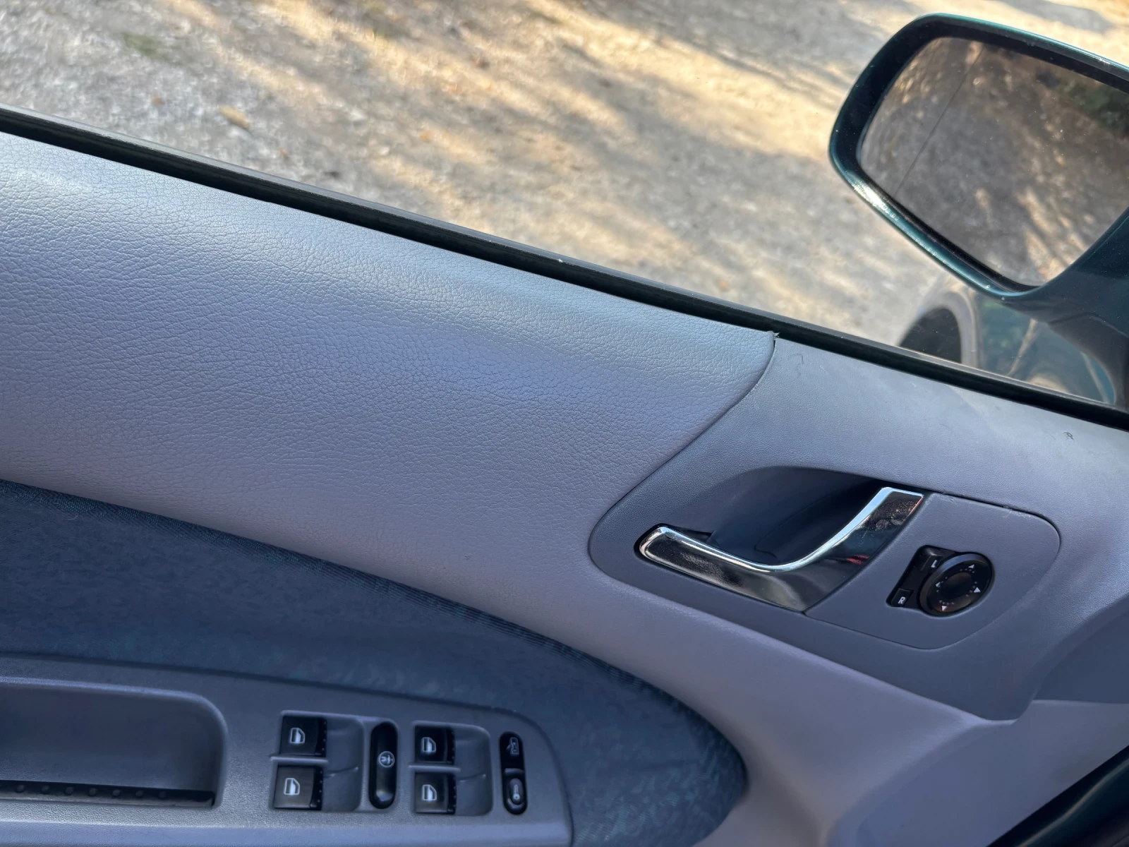 Skoda Octavia 1.6i, снимка 10 - Автомобили и джипове - 56294162