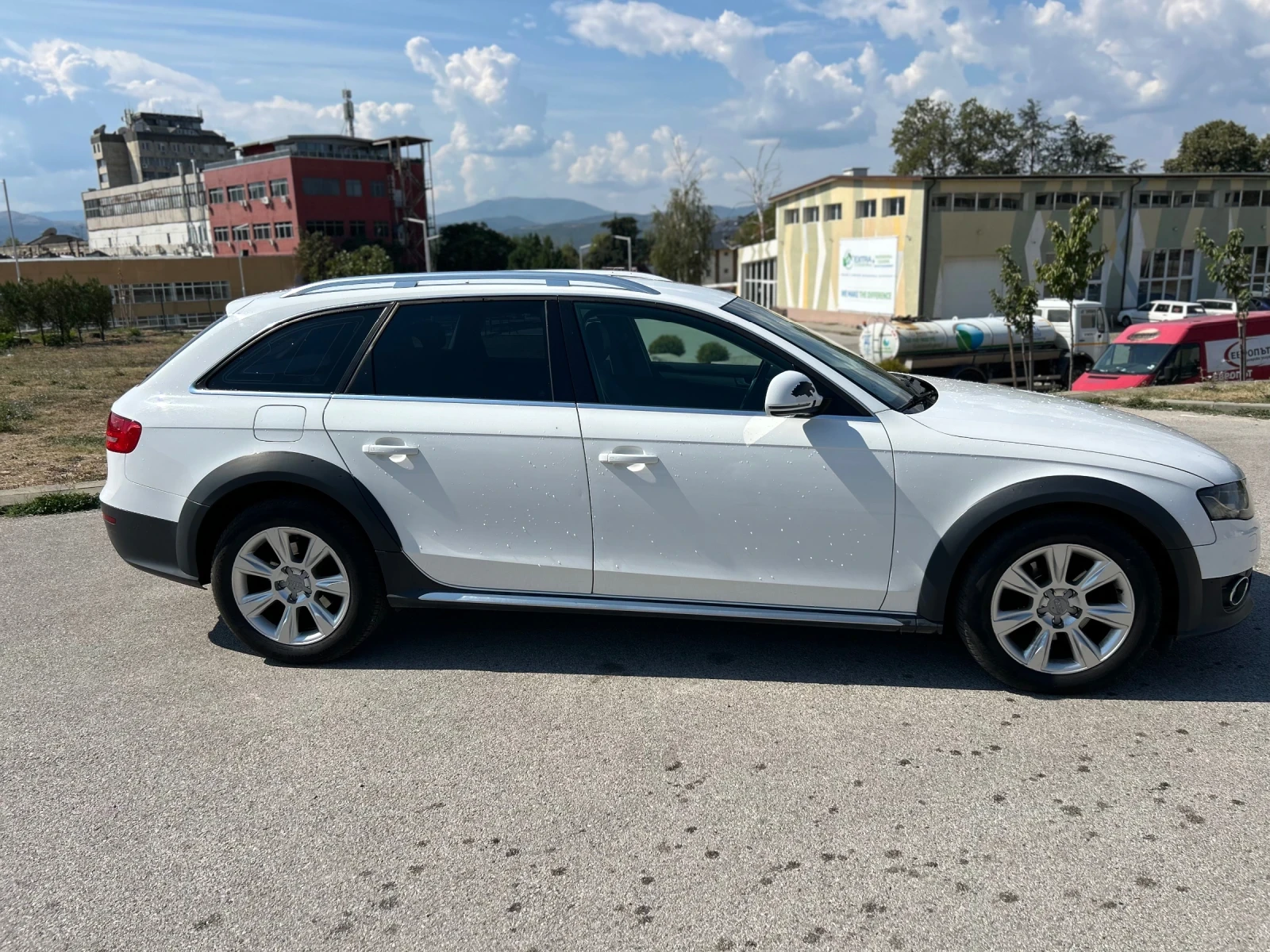 Audi A4 Allroad 2.0 Tdi 170кс, снимка 4 - Автомобили и джипове - 56414382