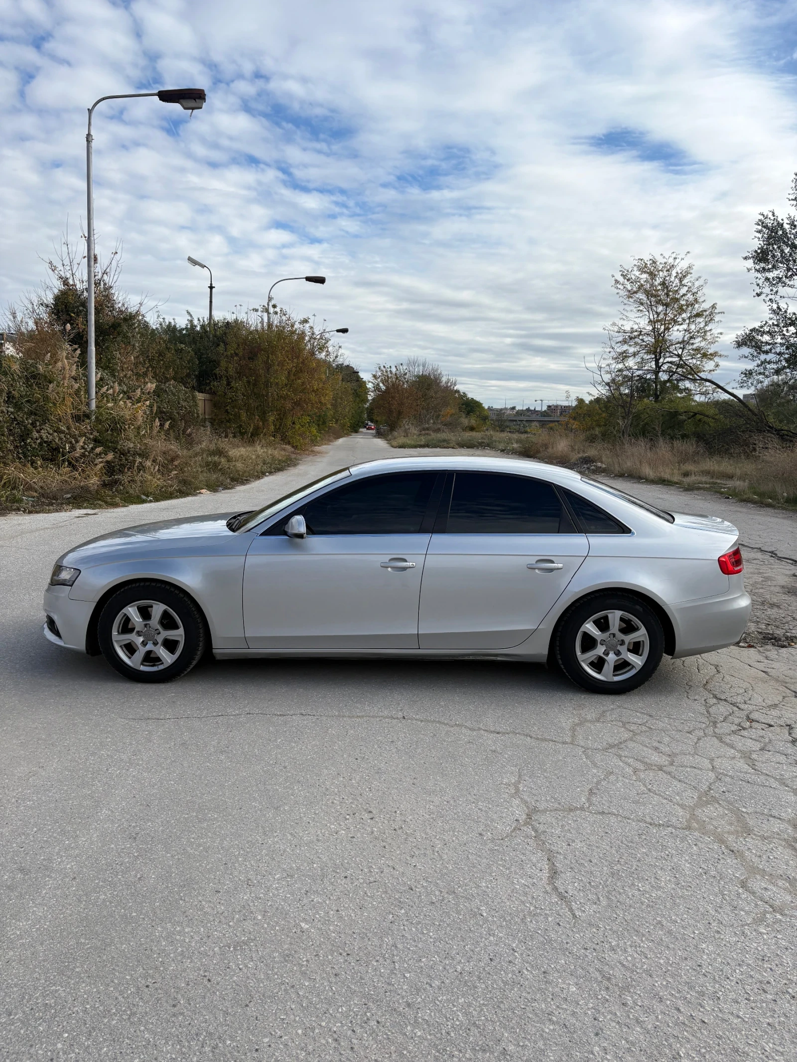 Audi A4 2.0 TDI, снимка 3 - Автомобили и джипове - 56738579