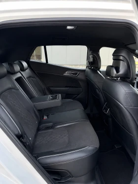 Kia Sportage 1.6HEV/230к.с/GT-LINE/ПОДГРЕВ/КАМЕРА/EURO6, снимка 12