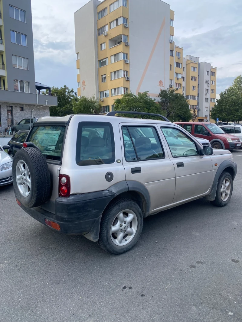 Land Rover Freelander, снимка 4 - Автомобили и джипове - 47283355