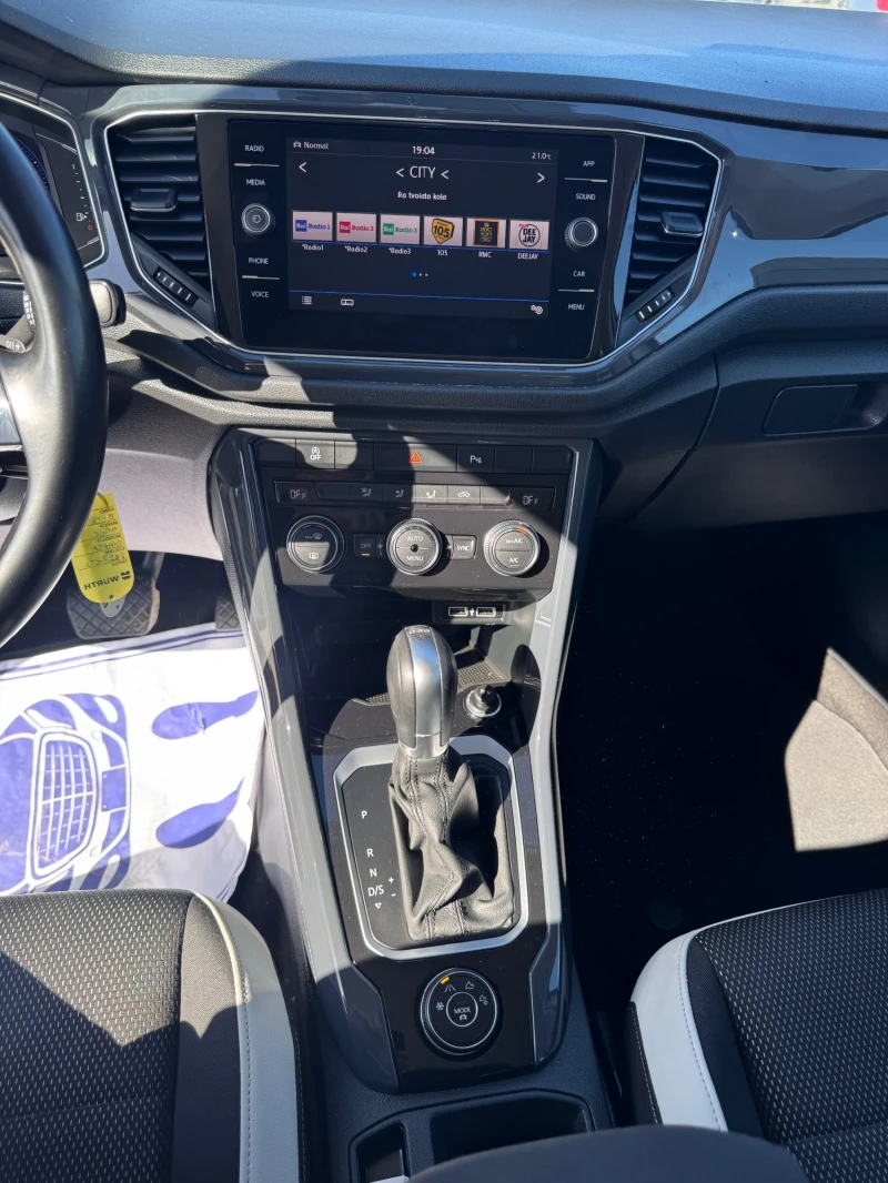VW T-Roc * 4MOTION* DIGITAL* FULL LED* , снимка 8 - Автомобили и джипове - 51754286